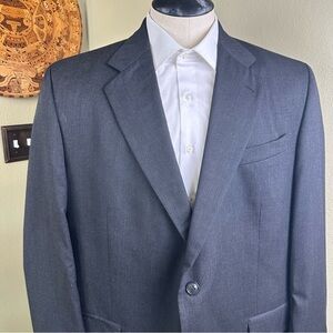 Geoffrey Beene 44R Blazer Wool.  2 buttons single vent.  Charcoal.